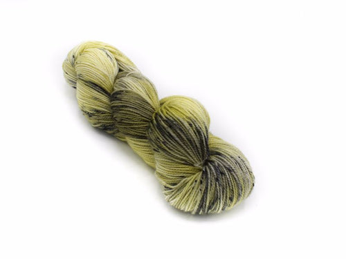 Dirty Martini Baah Yarn Aspen